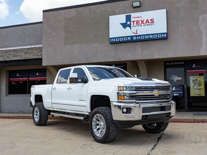 2018 Chevrolet Silverado 2500HD LTZ photo 1
