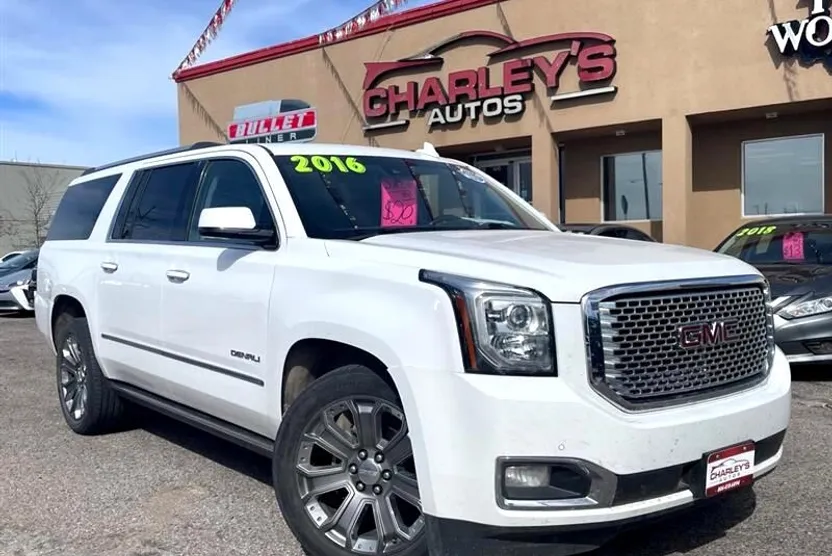 2016 Gmc Yukon XL Denali photo 1