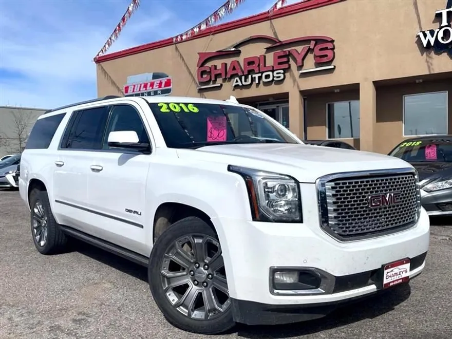 2016 Gmc Yukon XL Denali photo 1