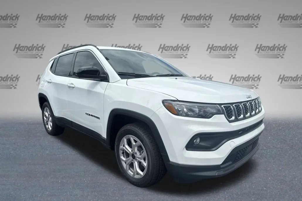 2025 Jeep Compass Latitude photo 1