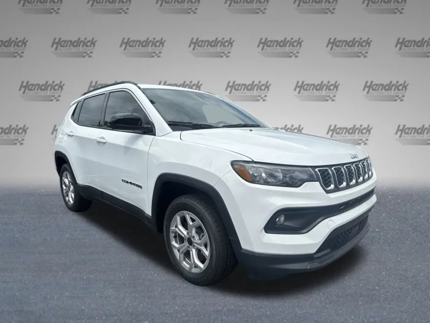 2025 Jeep Compass Latitude photo 1