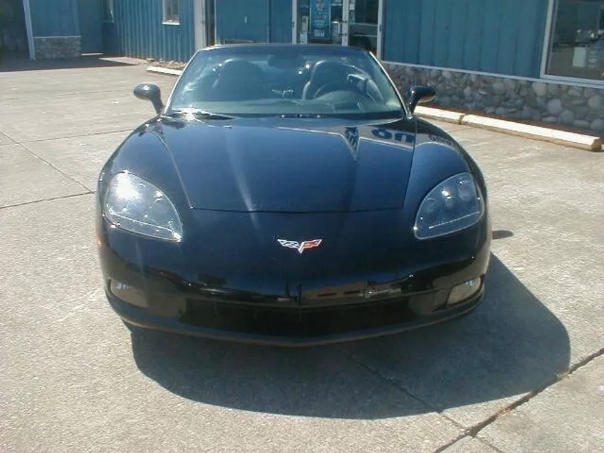 2005 Chevrolet Corvette photo 1