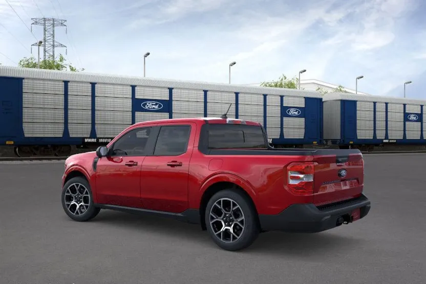 2025 Ford Maverick Lariat photo 1