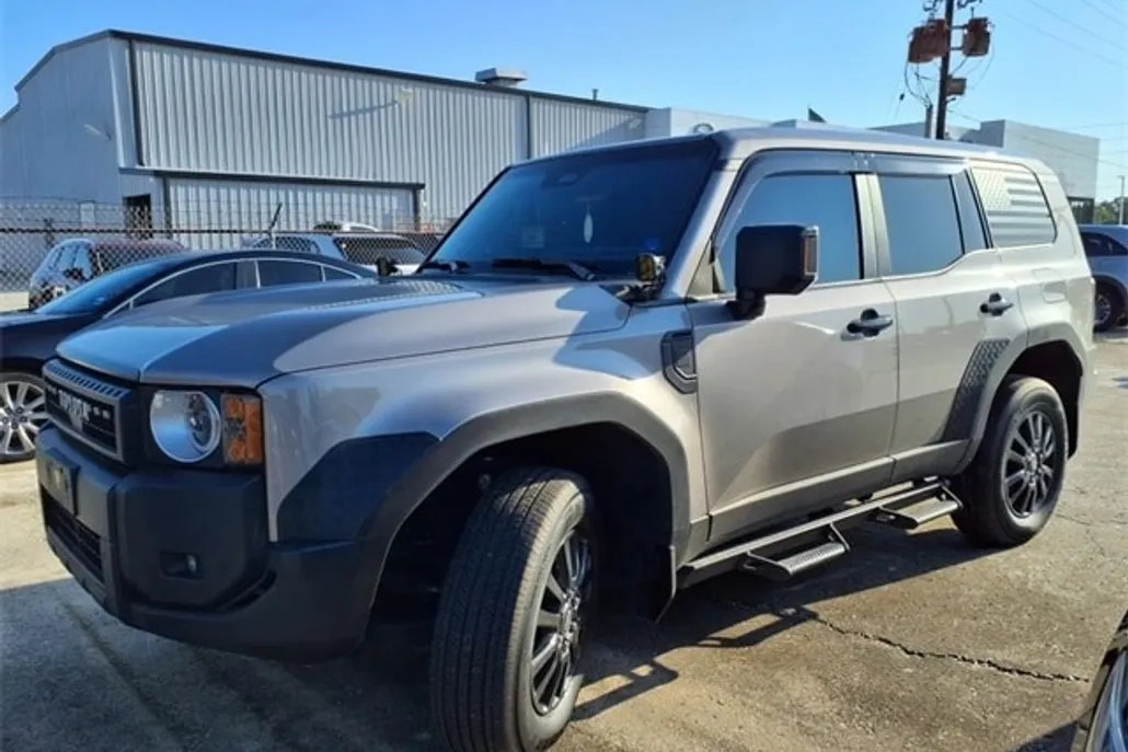 2024 Toyota Land Cruiser Base photo 1