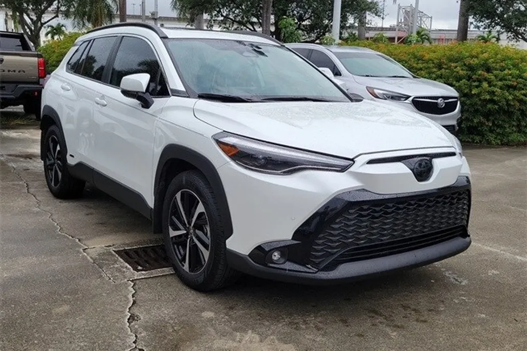 2024 Toyota Corolla Hybrid XSE photo 1