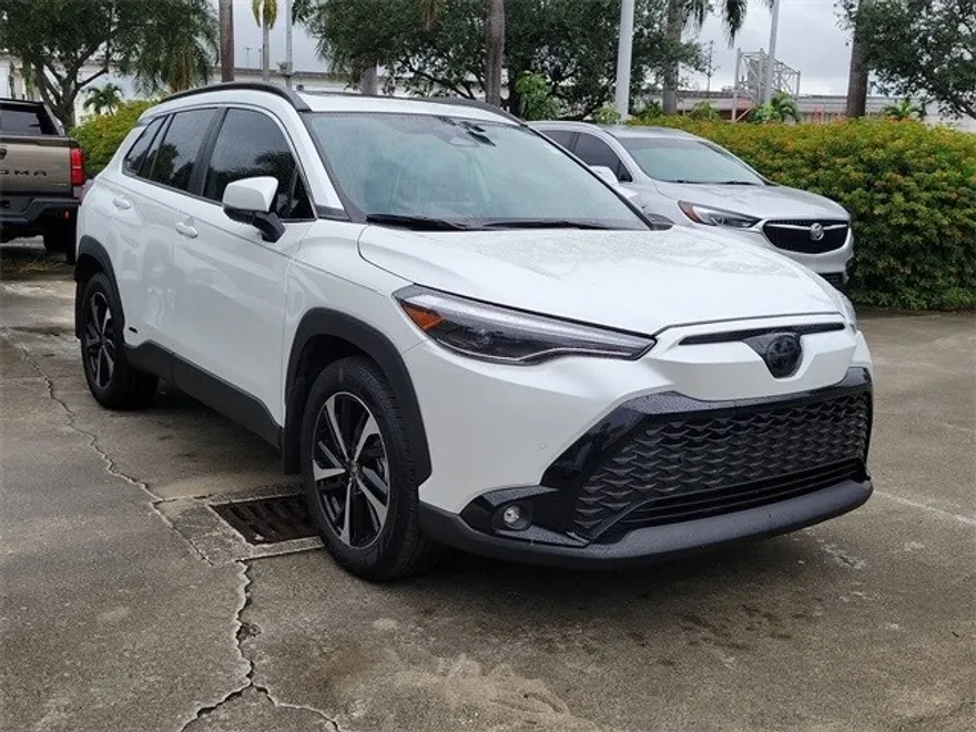 2024 Toyota Corolla Hybrid XSE photo 1