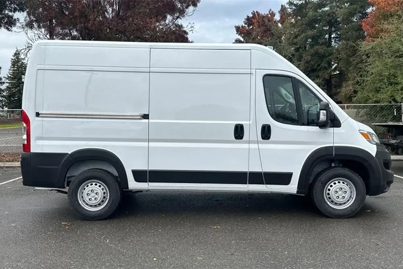 2025 Ram ProMaster 2500 Cargo Van photo 1