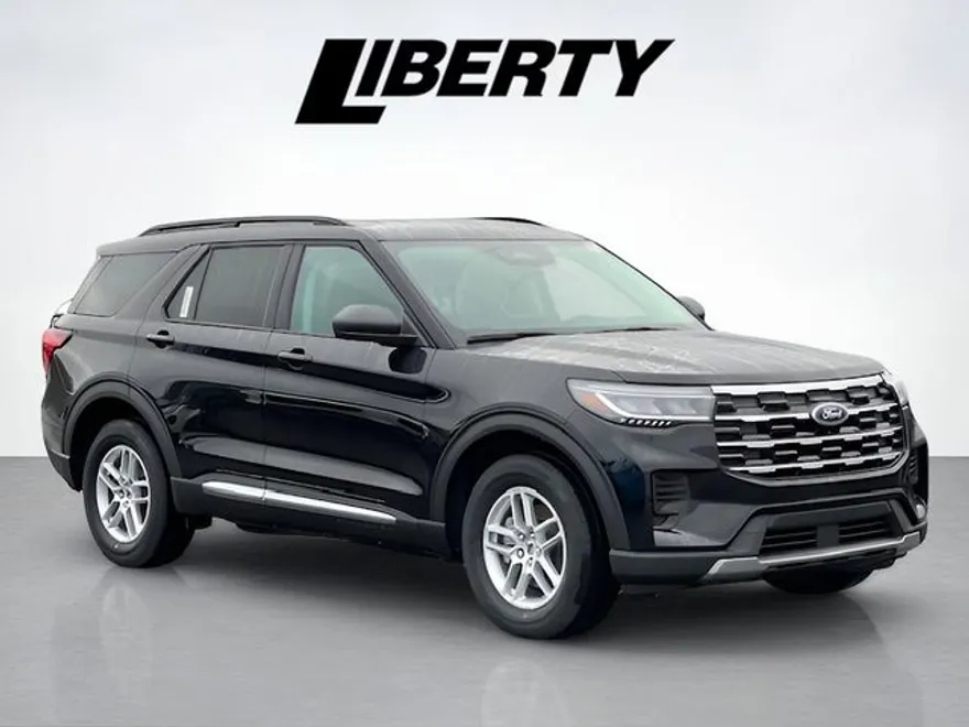 2025 Ford Explorer photo 1
