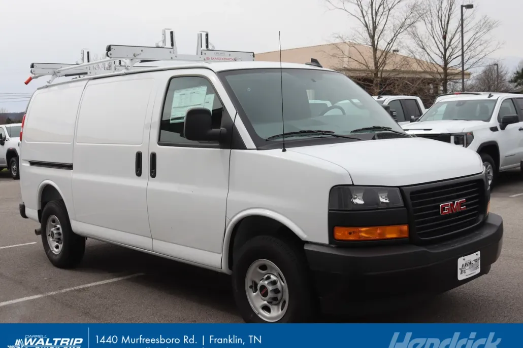2025 Gmc Savana Cargo 2500 photo 1