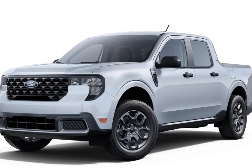 2025 Ford Maverick XLT photo 1