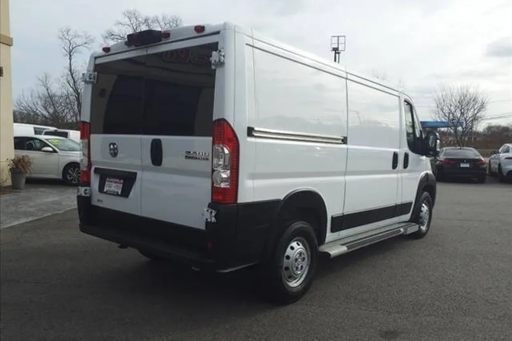 2023 Ram 2500 photo 1