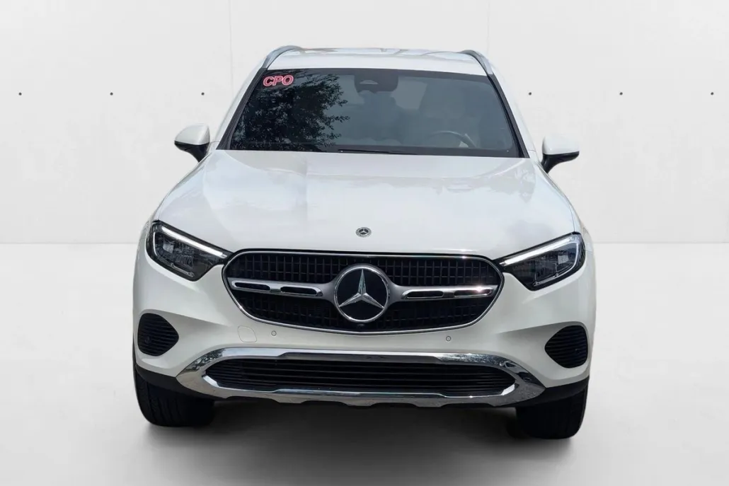 2025 Mercedes Benz GLC 300 4MATIC photo 1