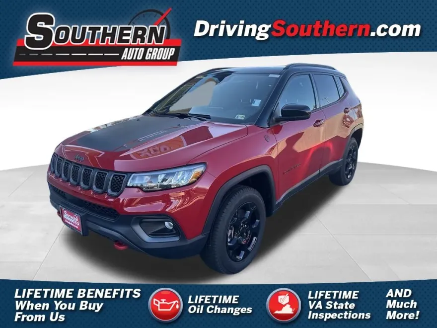 2024 Jeep Compass Trailhawk photo 1