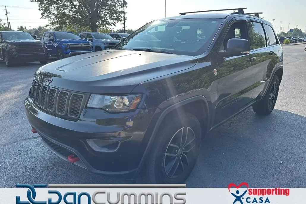 2017 Jeep Grand Cherokee Trailhawk photo 1