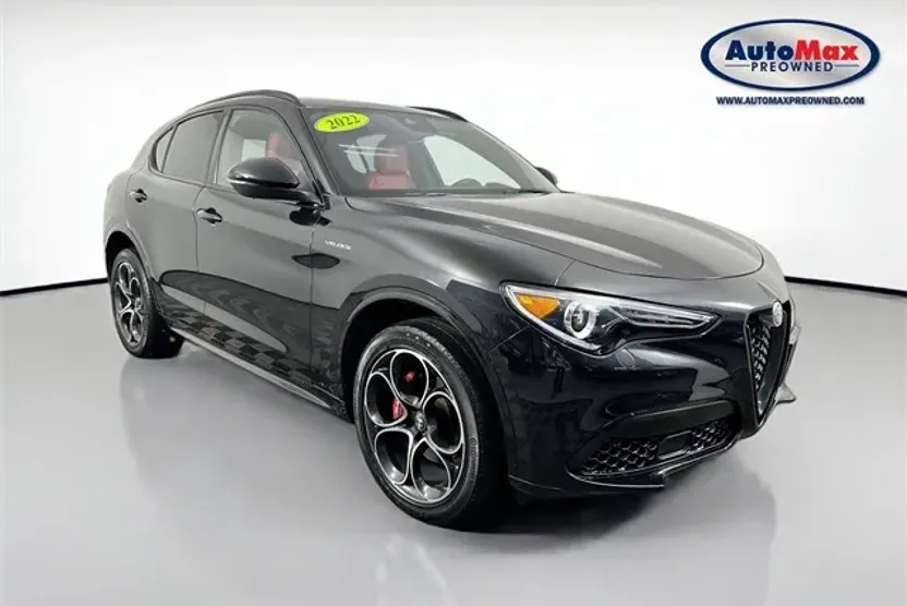 2022 Alfa Romeo Stelvio Ti Sport photo 1