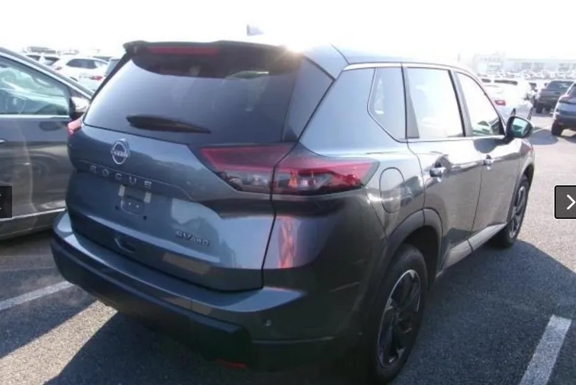 2024 Nissan Rogue SV photo 1