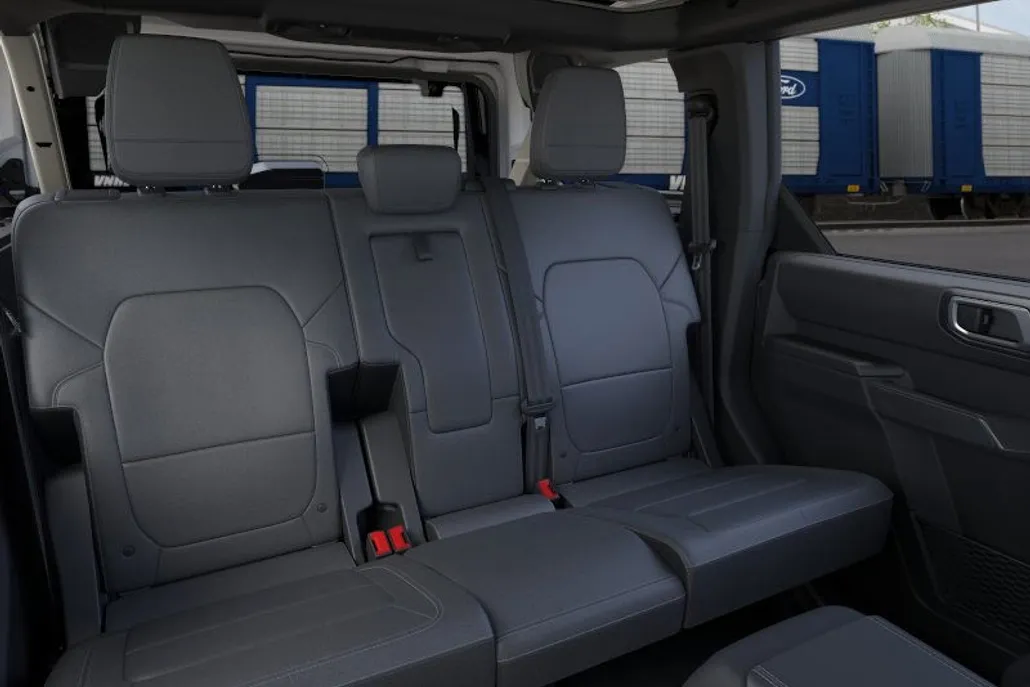2025 Ford Bronco Badlands photo 1
