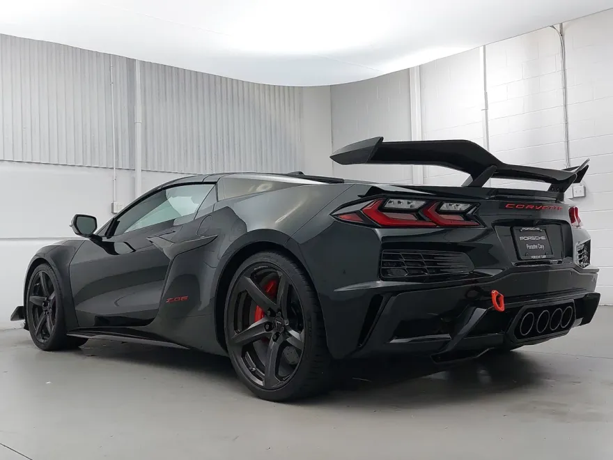 2024 Chevrolet Corvette Stingray Z06 3LZ Convertible photo 3