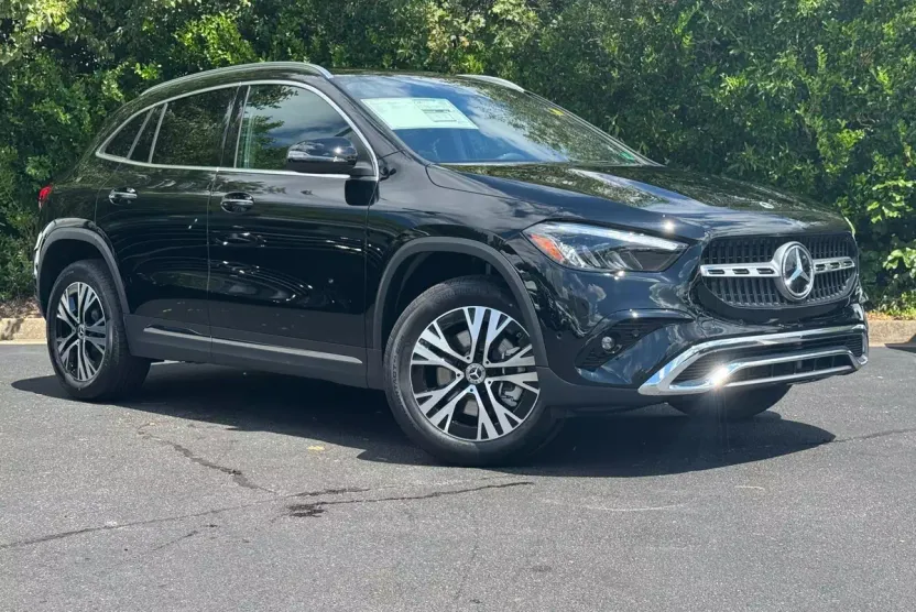 2026 Mercedes Benz GLA 250 4MATIC photo 1