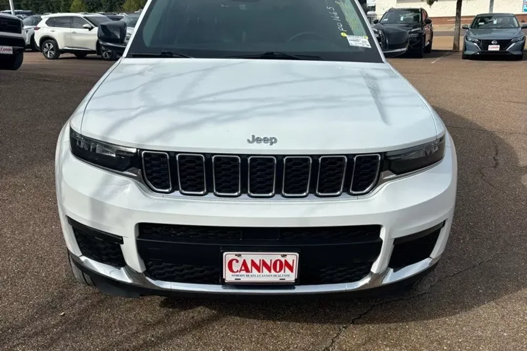 2022 Jeep Grand Cherokee Limited photo 1