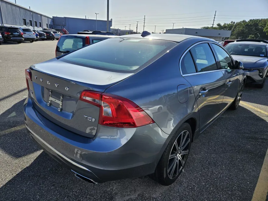 2018 Volvo S60 T5 Inscription photo 1