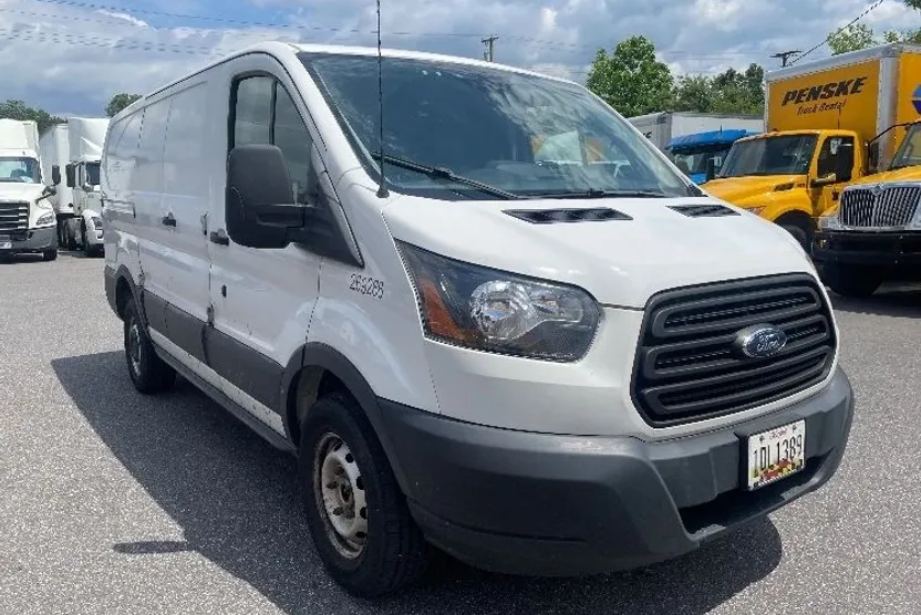 2019 Ford Transit photo 1