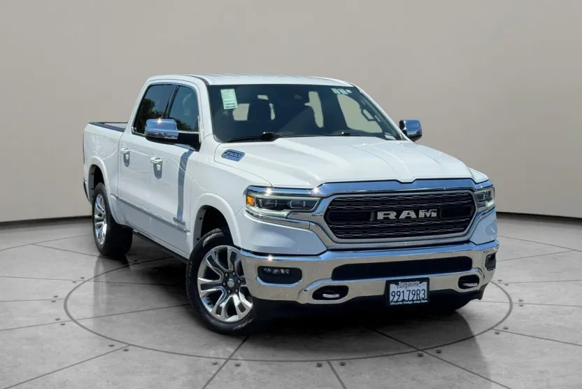 2023 Ram 1500 Limited photo 1
