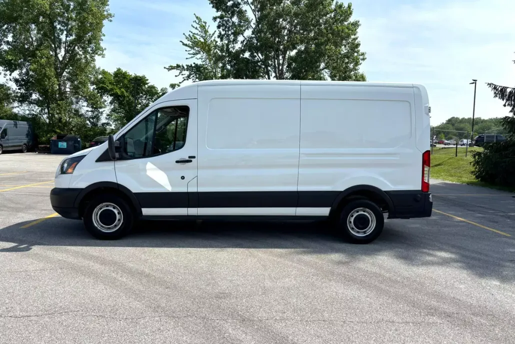2019 Ford Transit Van photo 1