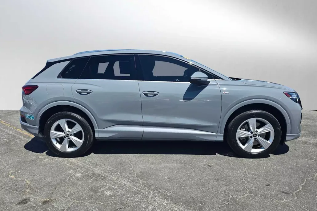 2023 Audi Q4 E-tron Prestige 50 photo 1