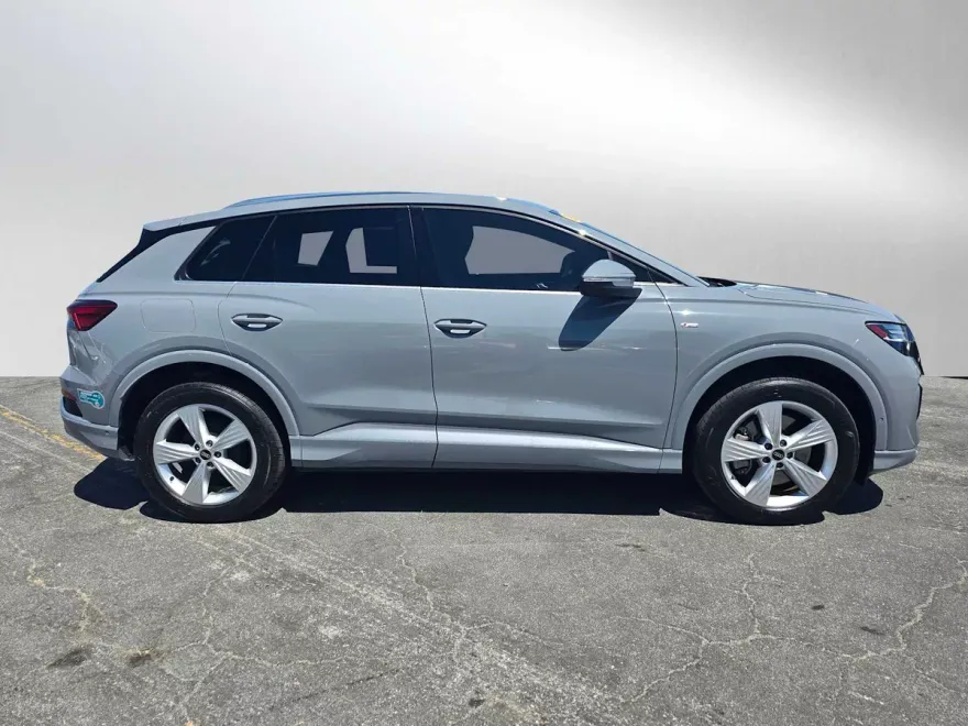 2023 Audi Q4 E-tron Prestige 50 photo 1