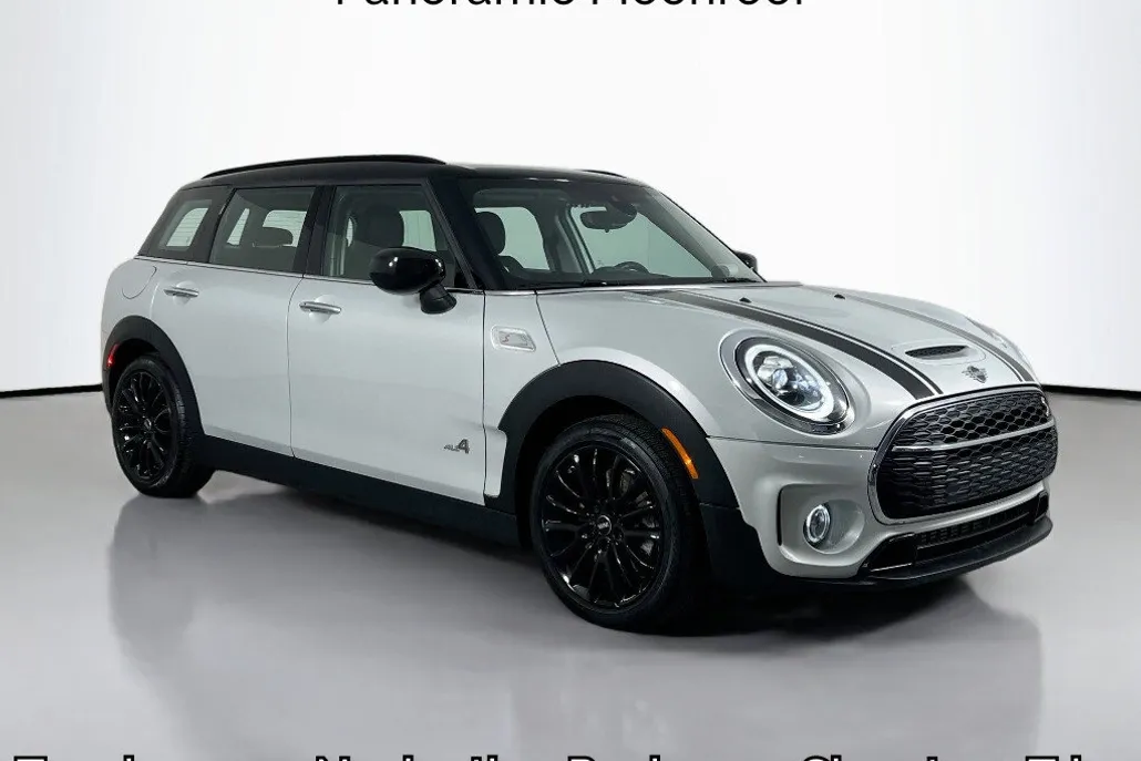 2020 Mini Clubman Base S ALL4 photo 1