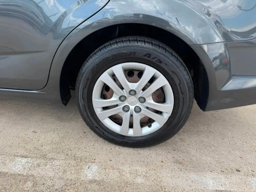 2018 Chevrolet Sonic LS photo 1