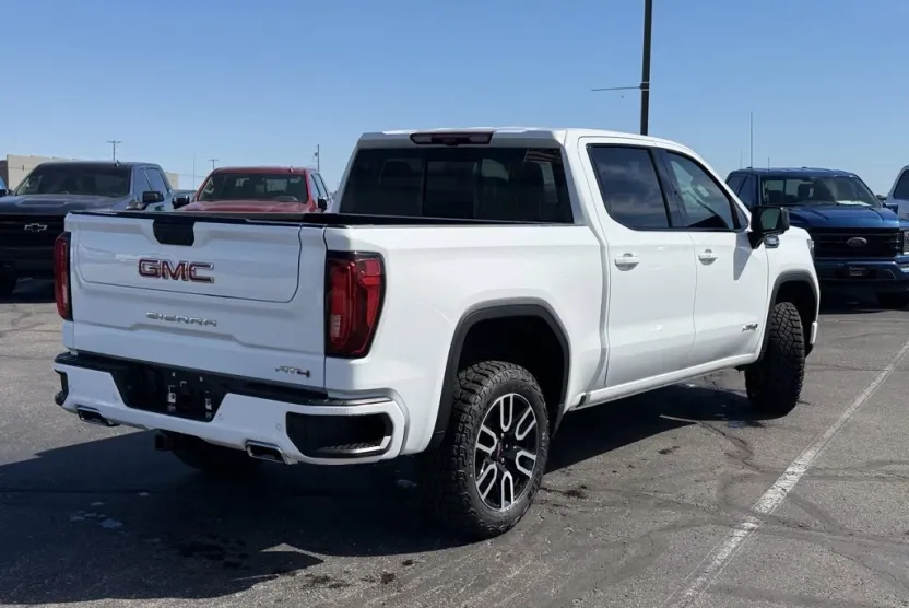 2023 Gmc Sierra 1500 AT4 photo 1