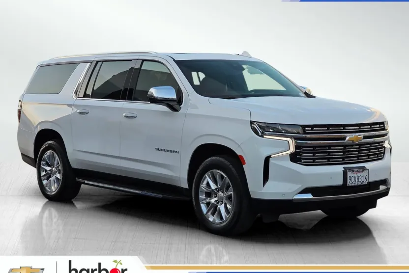 2023 Chevrolet Suburban Premier photo 1