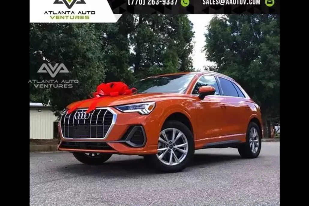 2024 Audi Q3 45 TFSI S line Premium photo 1