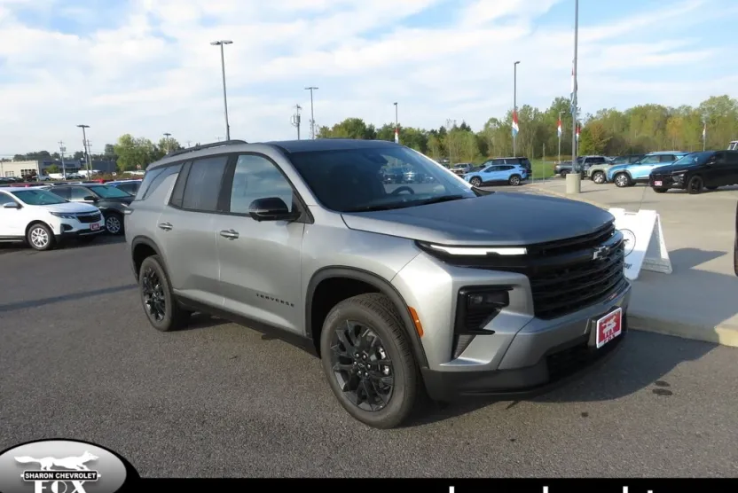 2026 Chevrolet Traverse photo 1