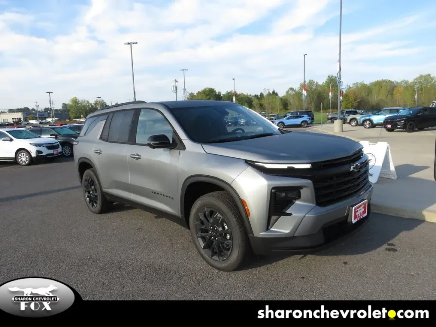 2026 Chevrolet Traverse photo 1