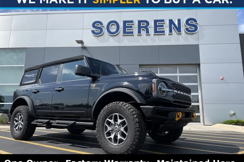 2024 Ford Bronco Badlands photo 1
