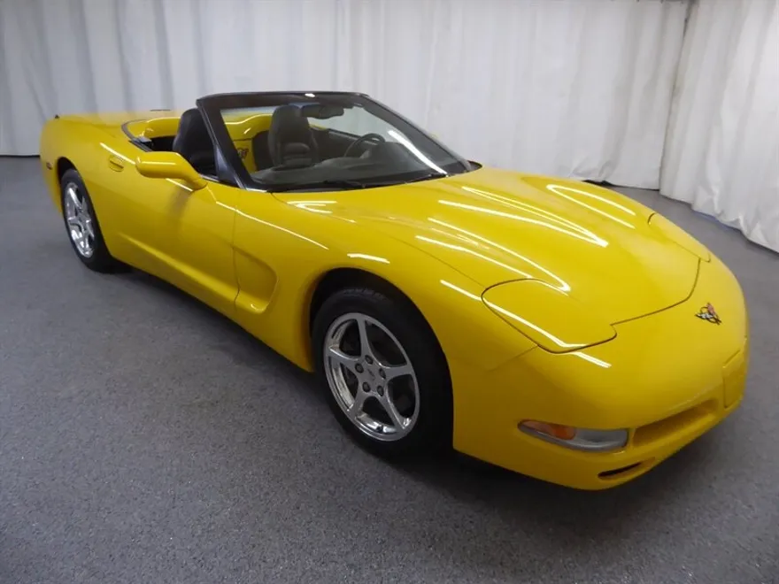 2001 Chevrolet Corvette Convertible photo 1