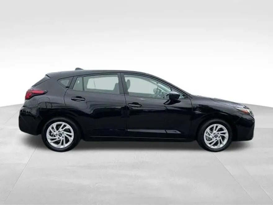 2025 Subaru Impreza Base photo 1