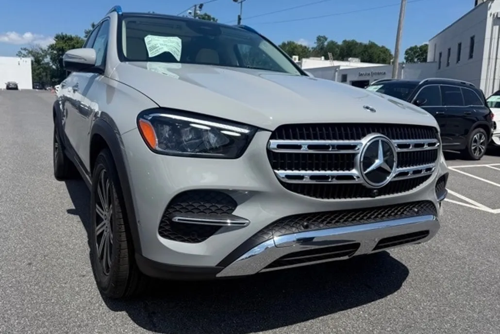 2026 Mercedes Benz GLE 350 4MATIC photo 1
