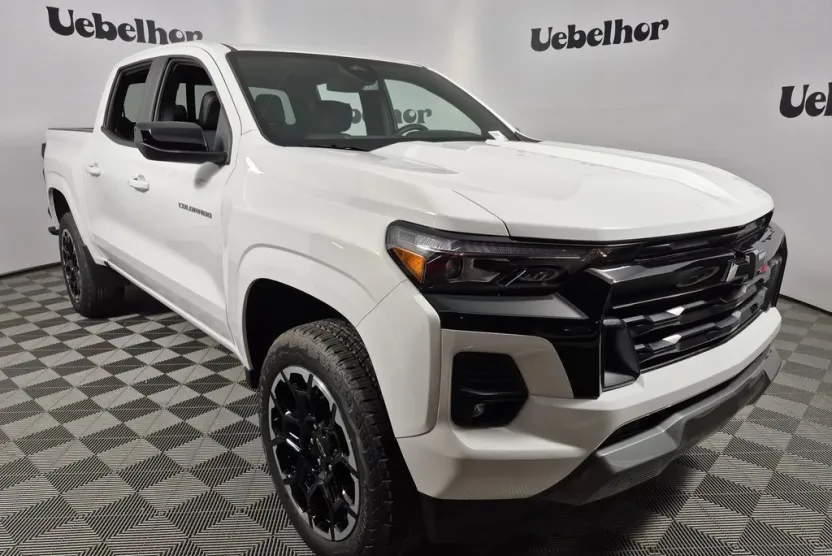 2026 Chevrolet Colorado Z71 photo 1