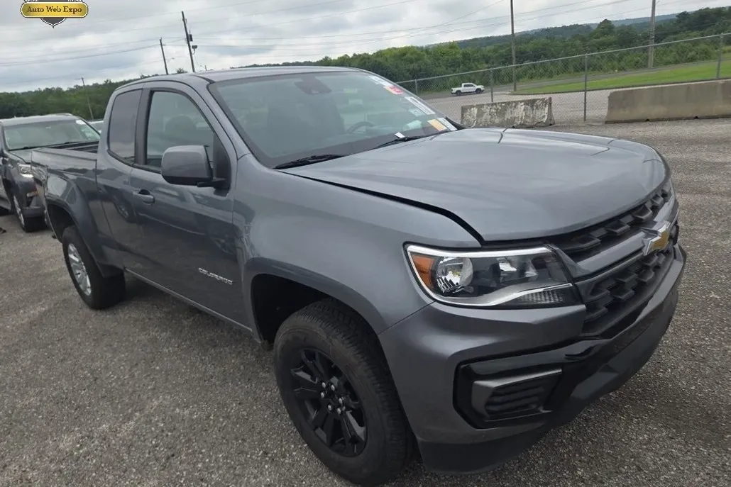 2022 Chevrolet Colorado LT photo 1
