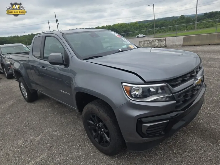 2022 Chevrolet Colorado LT photo 1