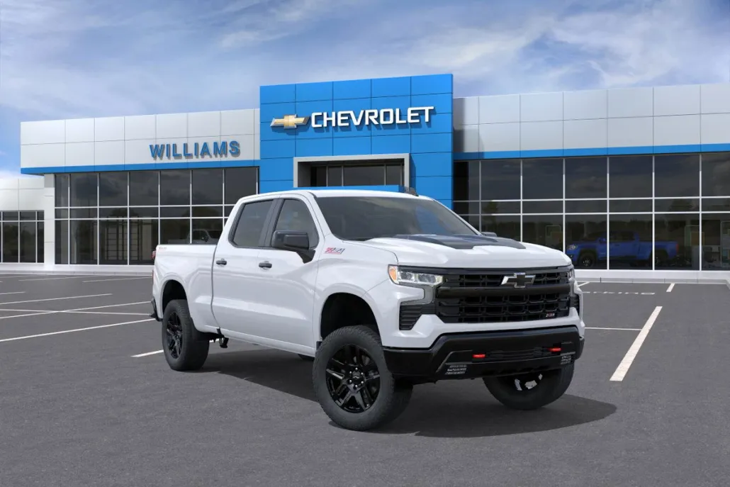 2026 Chevrolet Silverado LT Trail Boss photo 1
