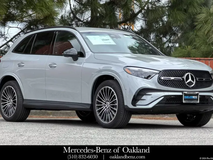 2025 Mercedes Benz GLC 300 4MATIC photo 1
