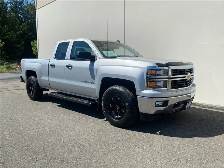 2014 Chevrolet Silverado 1500 LT photo 1