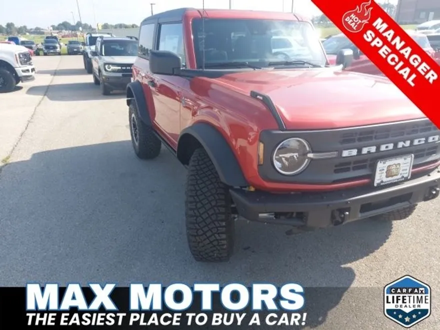 2024 Ford Bronco Black Diamond photo 1