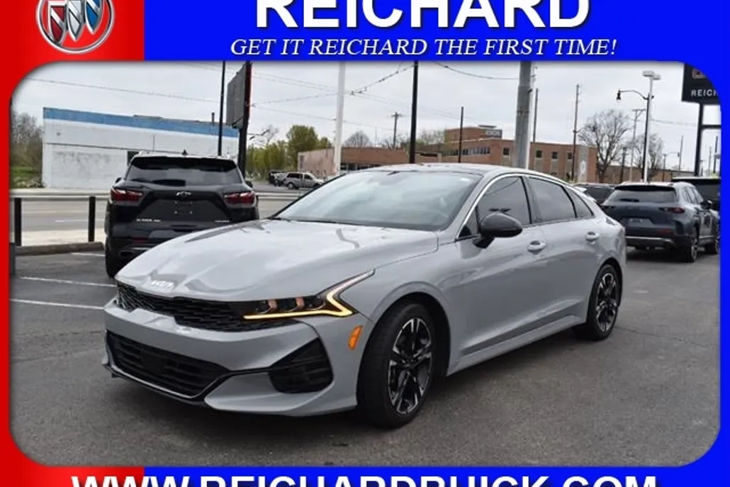 2023 Kia K5 GT-Line photo 1