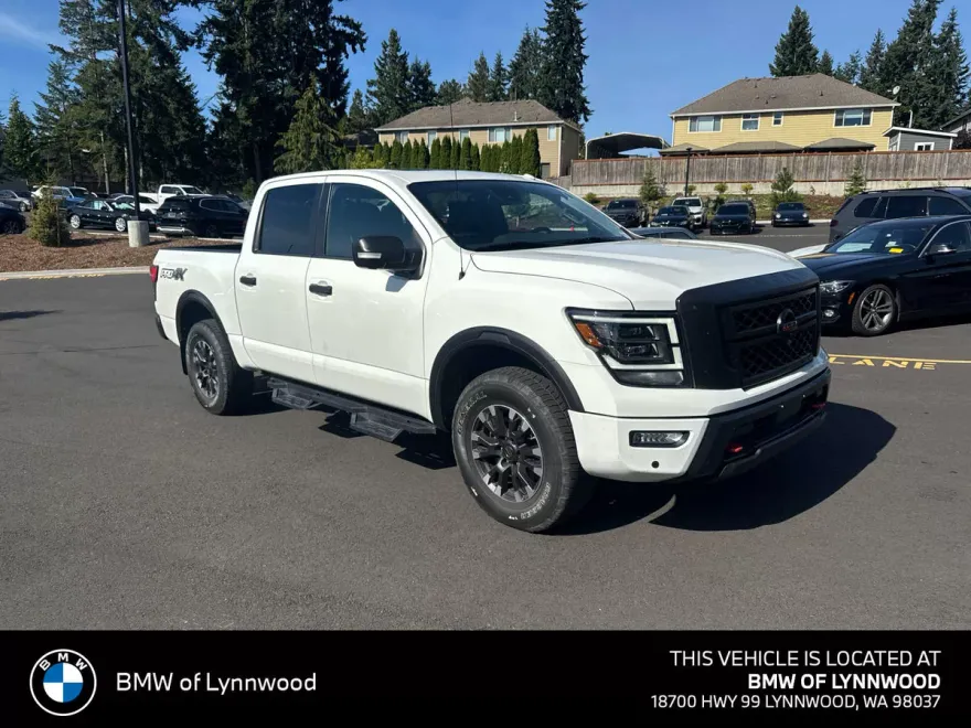 2021 Nissan Titan PRO-4X photo 1